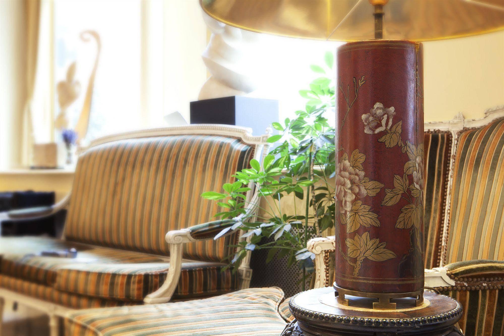 Queens Boutique Hotel Paris Bagian luar foto