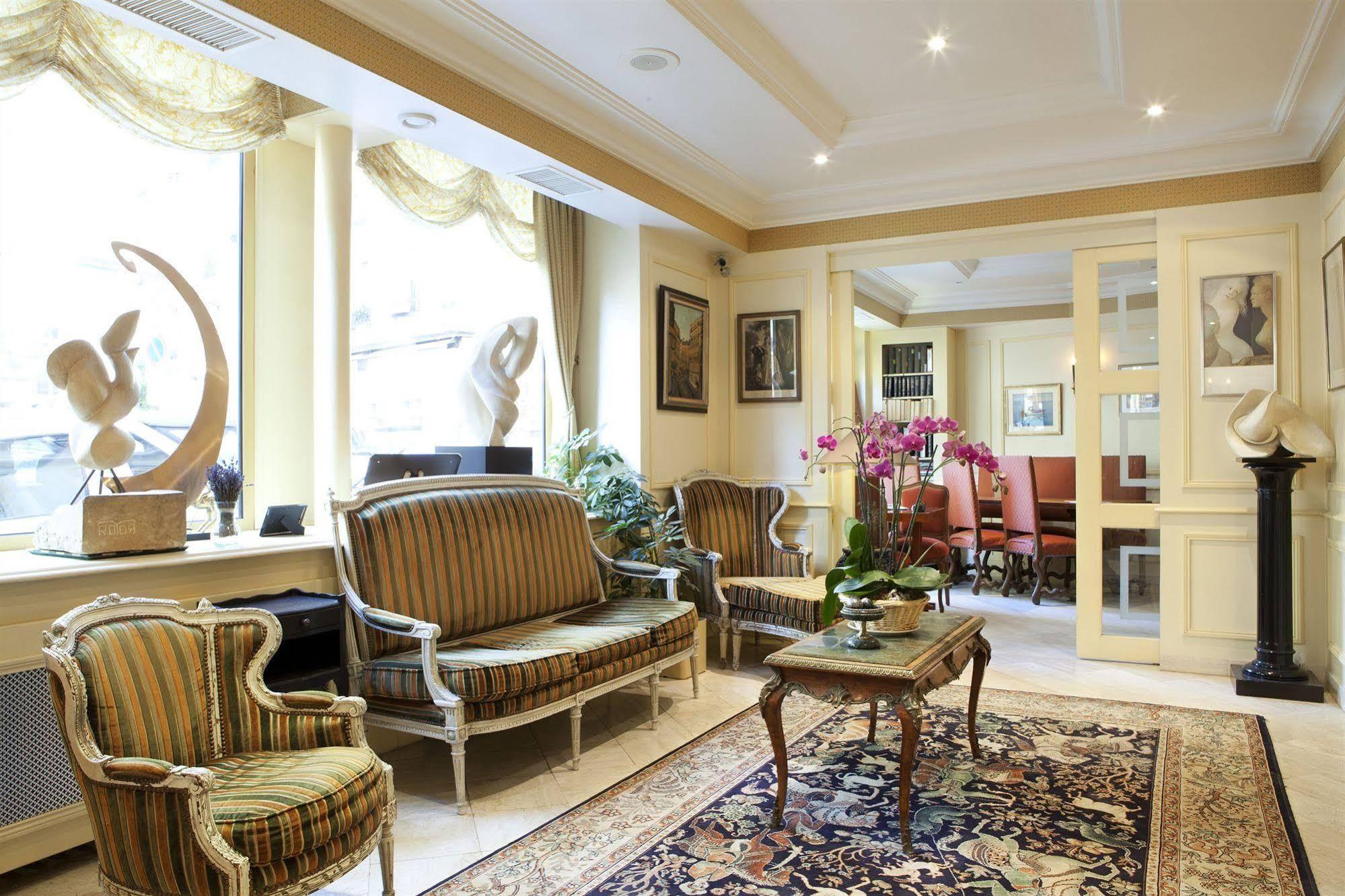 Queens Boutique Hotel Paris Bagian luar foto