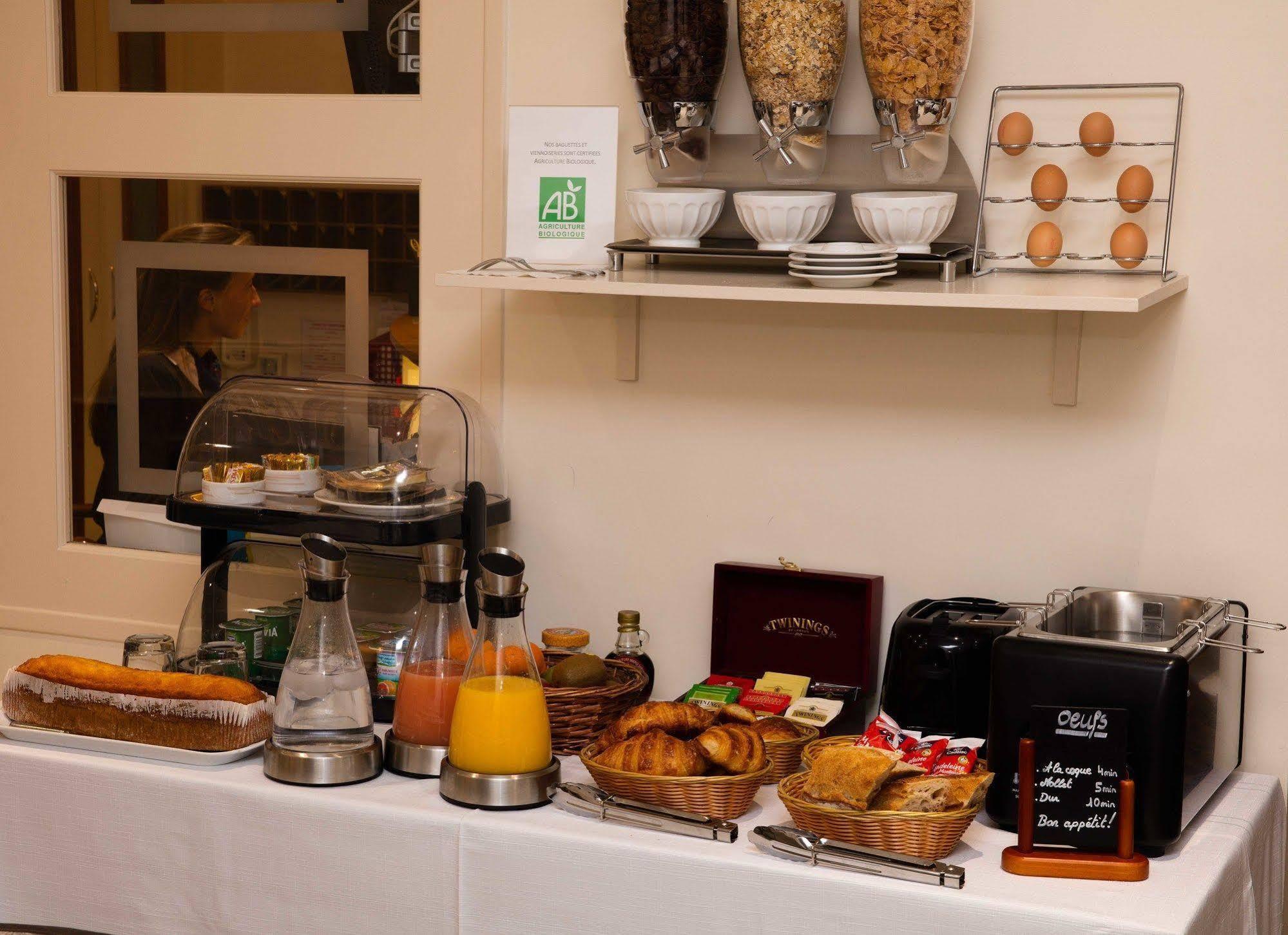 Queens Boutique Hotel Paris Bagian luar foto