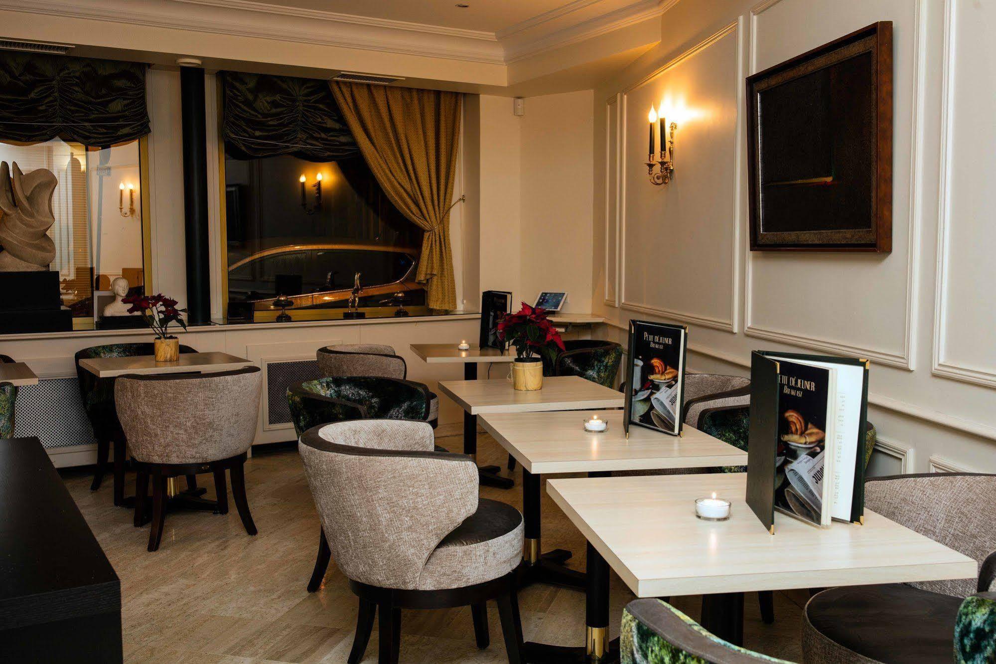 Queens Boutique Hotel Paris Bagian luar foto