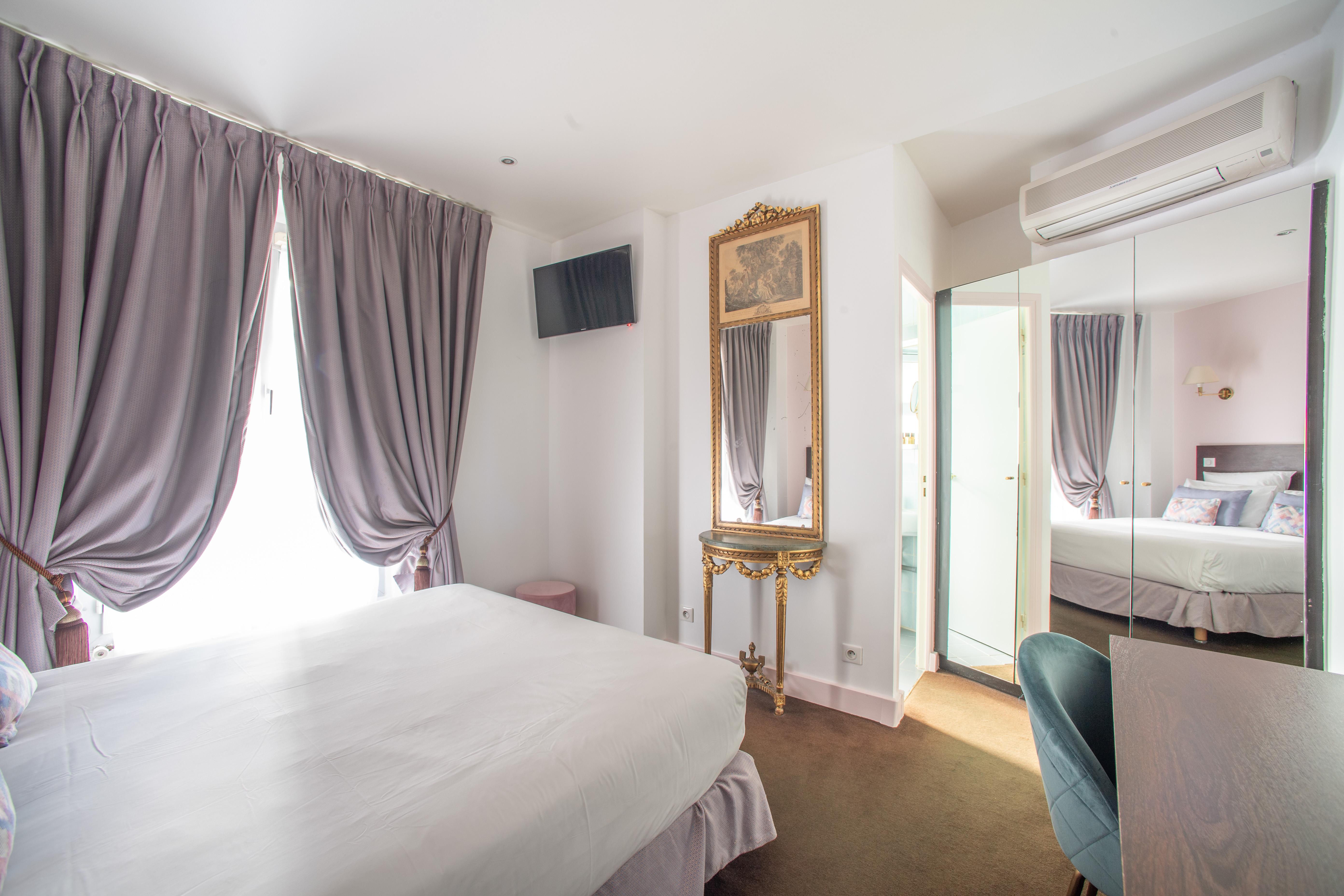 Queens Boutique Hotel Paris Bagian luar foto