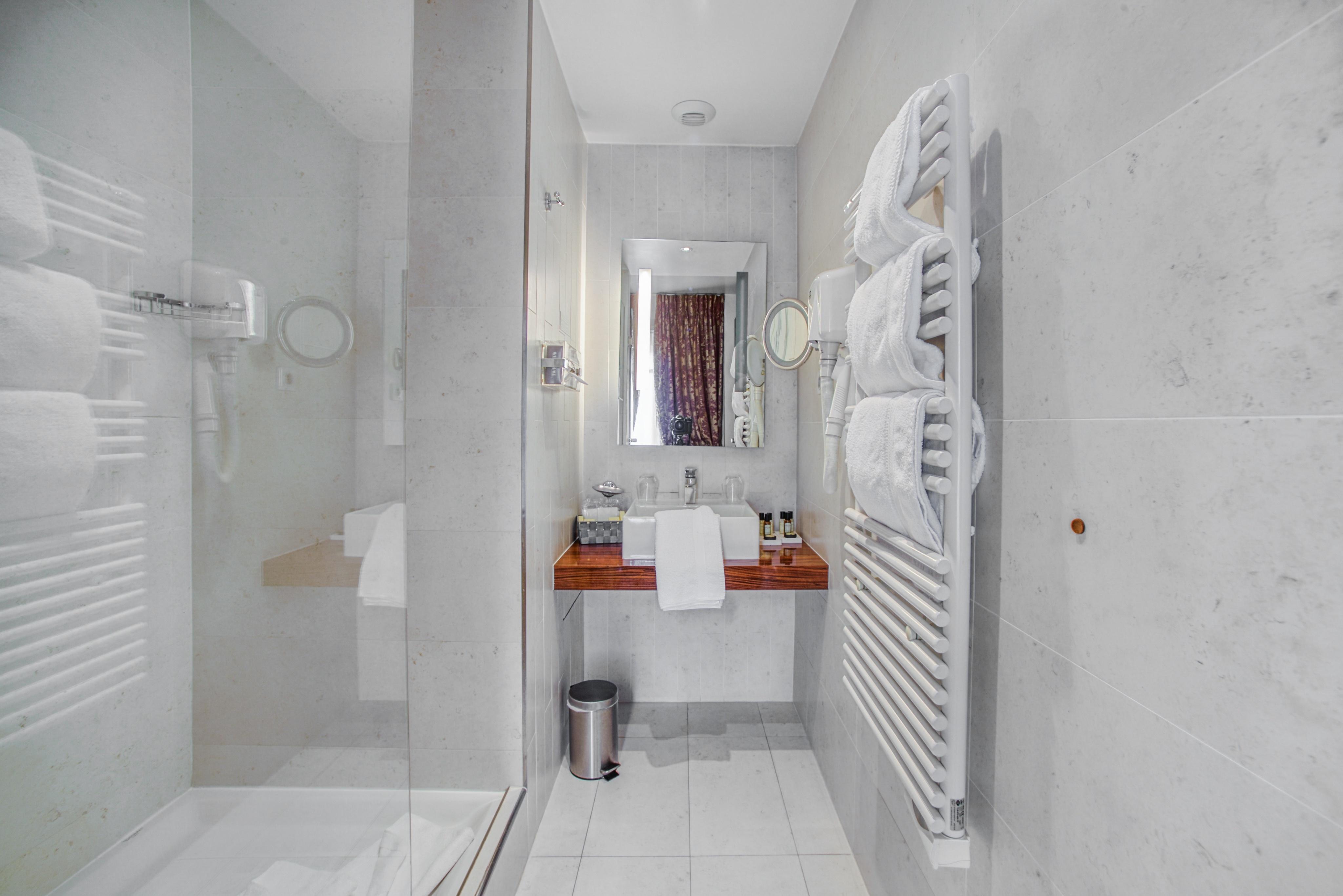 Queens Boutique Hotel Paris Bagian luar foto