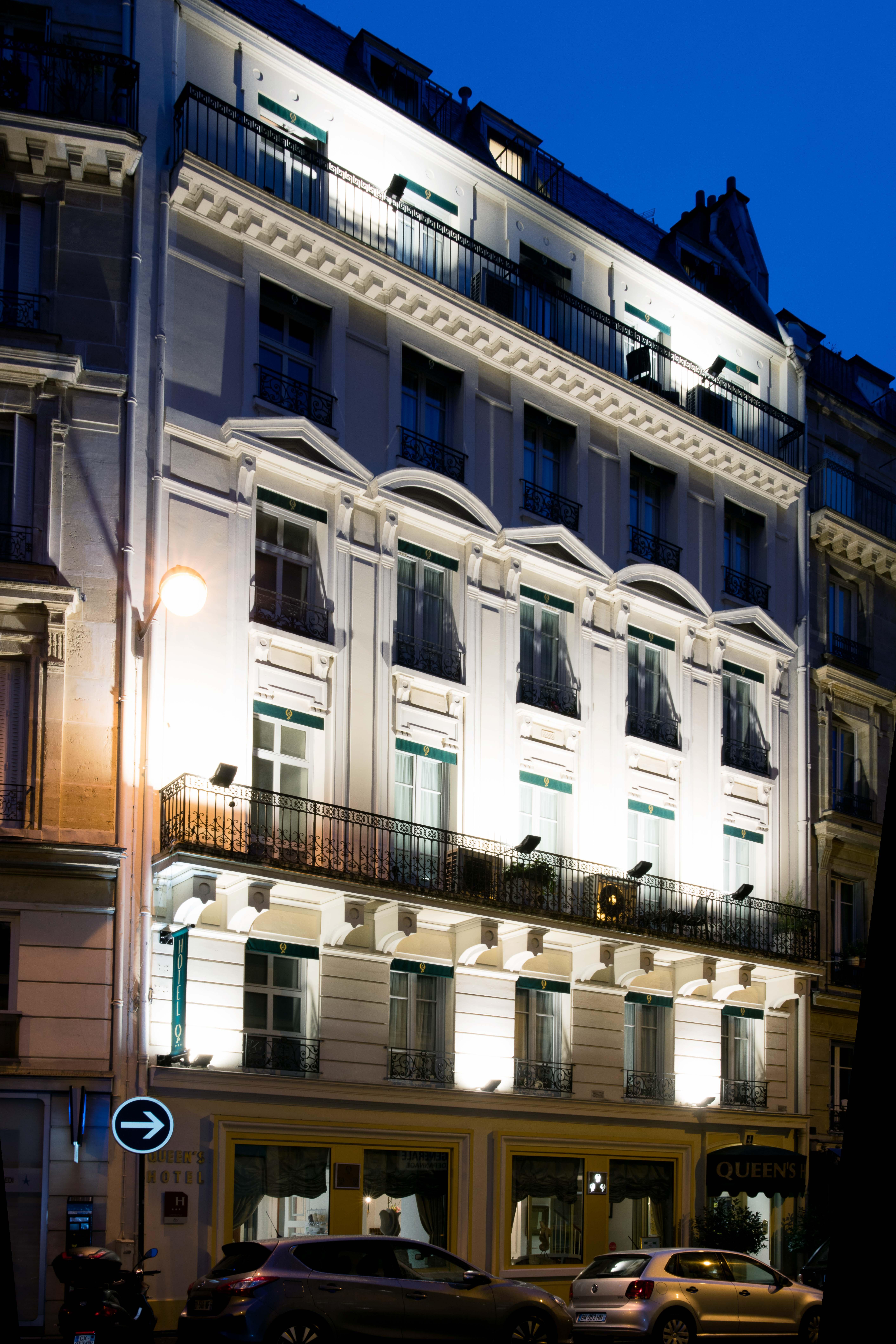 Queens Boutique Hotel Paris Bagian luar foto