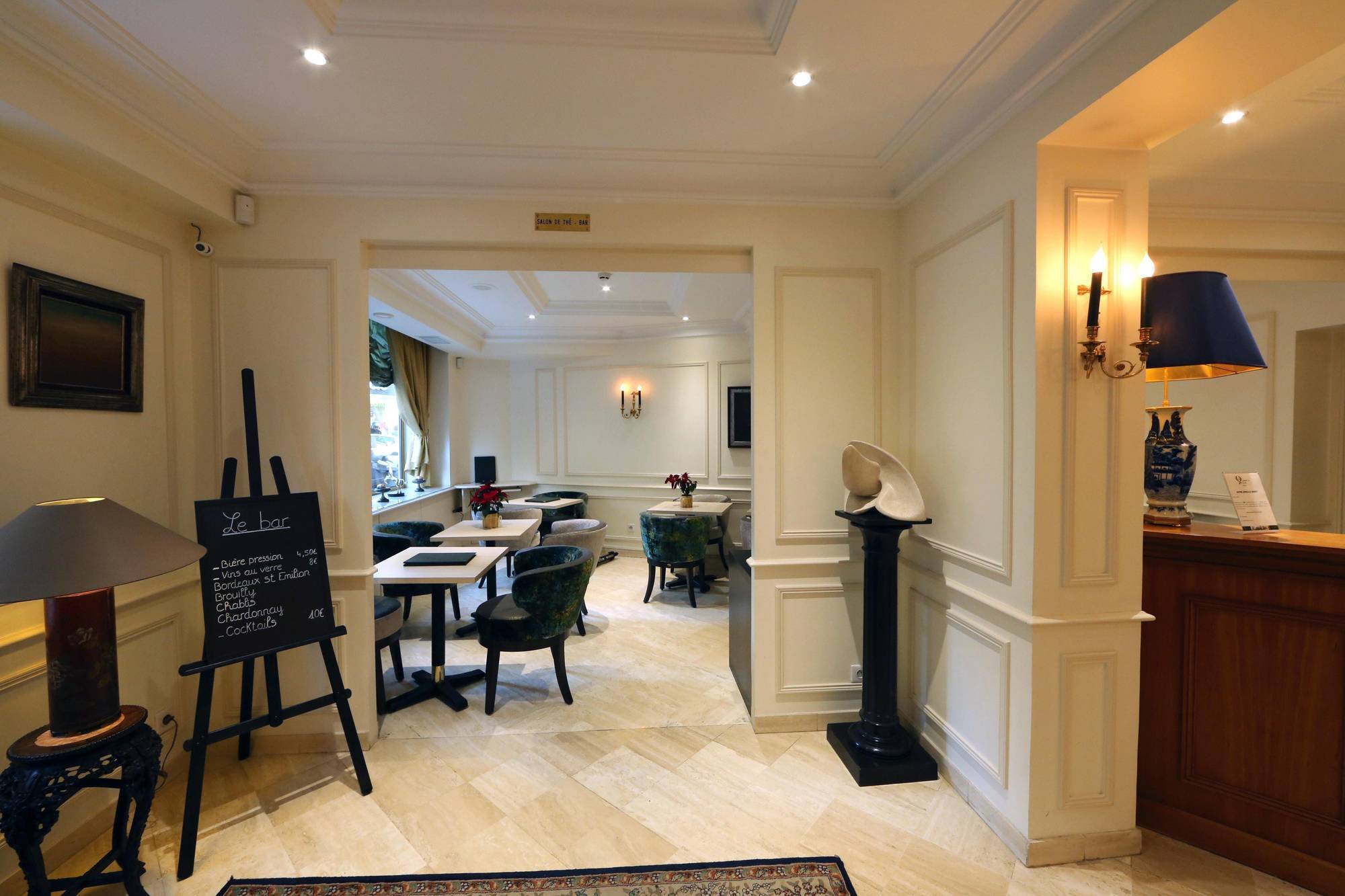 Queens Boutique Hotel Paris Bagian luar foto